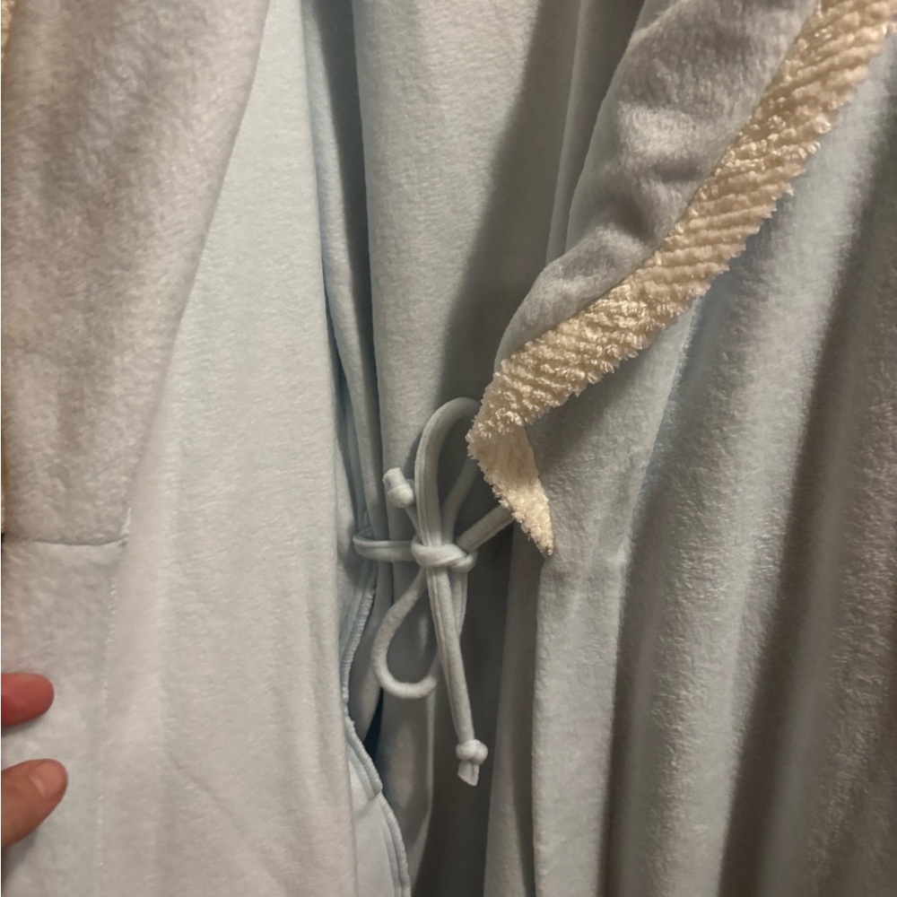 😍Talbots Intimates Soft Blue Robe - Picture 4 of 5